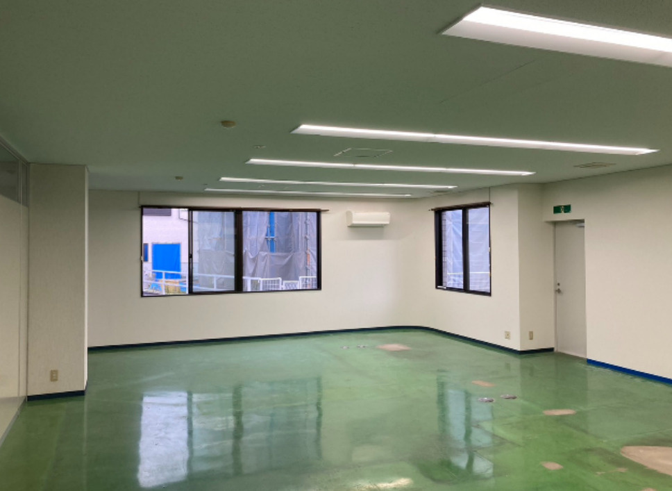 大津市下阪本１丁目の店舗事務所の内装