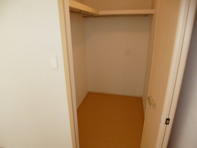 ポンドⅡの収納|ウォークインクローゼット