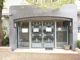 【エントランス】