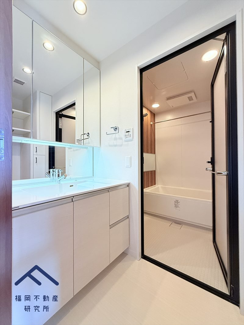 パークアソシア大野城駅前の独立洗面台