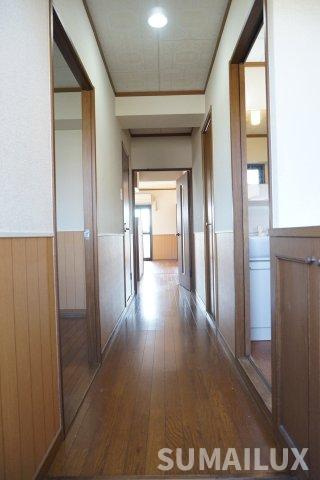 熊本市東区戸島１丁目の賃貸マンションの玄関