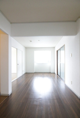 【居間・リビング】 | ニュー・トリヴァンベール