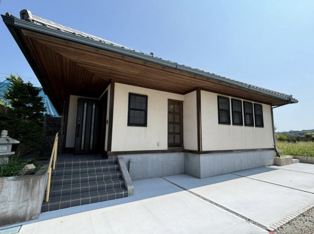 鎌倉市西鎌倉　敷地広々平屋住宅の外観