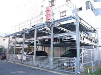 【駐車場】