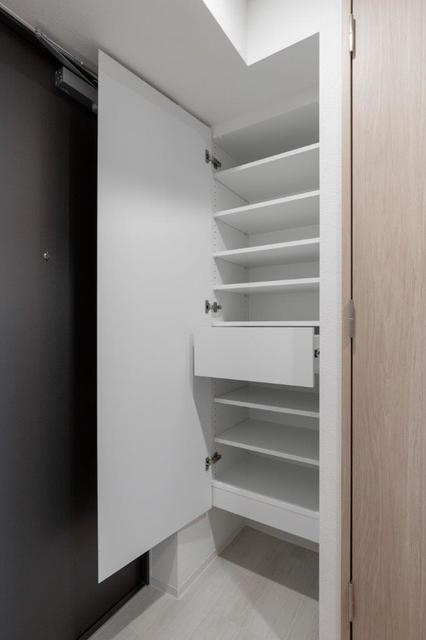 グローリオシェルト水道橋の収納|※写真は同タイプの別室になります