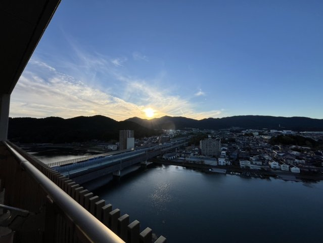 グランスイート近江・臨湖庵　の展望|瀬田川が一望できる最上階バルコニー