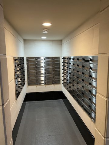 グランスイート近江・臨湖庵　のその他共用部分|各住居に鍵付きポスト完備です。