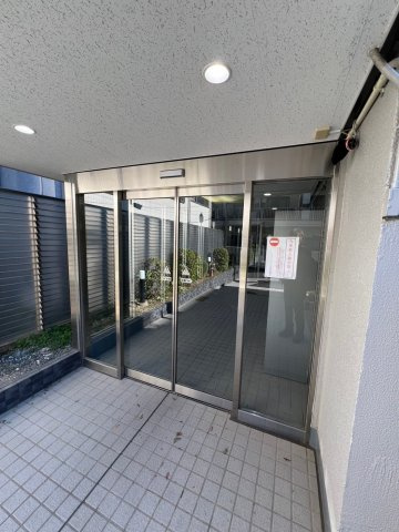 メゾン代々木のエントランス|メゾン代々木