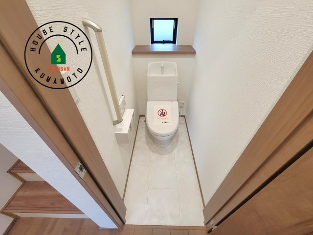 菊池市西寺第1-8棟（G号棟）のトイレ|温水洗浄便座を完備しております。2ヶ所にトイレがあるのは朝の慌ただしい時間も安心です。