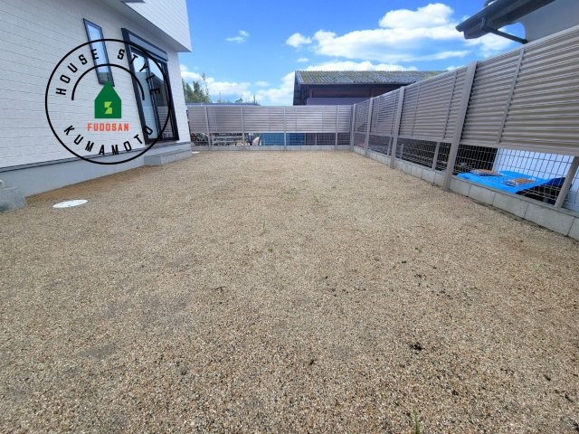 菊池市西寺第1-8棟（H号棟）の庭|お庭で自由な時間を過ごせます。