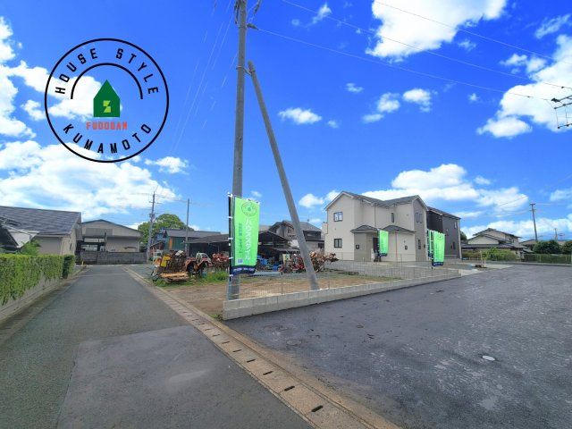 菊池市西寺第1-8棟（H号棟）の前面道路含む現地写真|見学の時間などお気軽にお問い合わせ下さい。