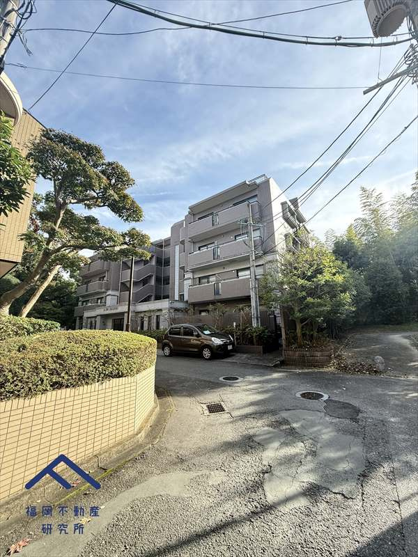 アートウィル赤坂の駐車場
