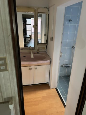 【独立洗面台】 | ★津市稲葉町の11LDK戸建★