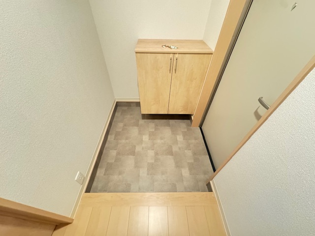 F＋style狭山・池尻中1号館の玄関