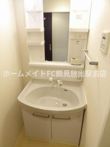 大阪市城東区鴫野西１丁目の賃貸マンションの独立洗面台