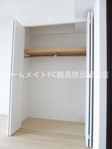 大阪市城東区鴫野西１丁目の賃貸マンションの収納