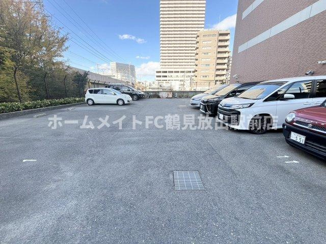 大阪市城東区鴫野西１丁目の賃貸マンションの駐車場
