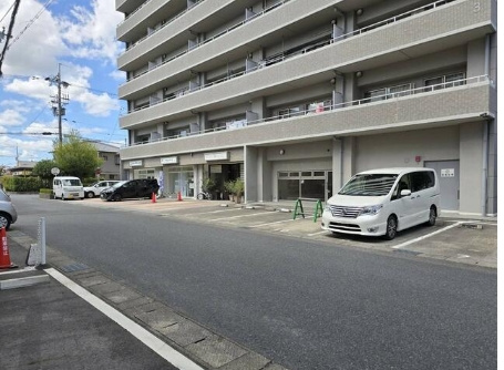 サンロイヤル栗東の外観