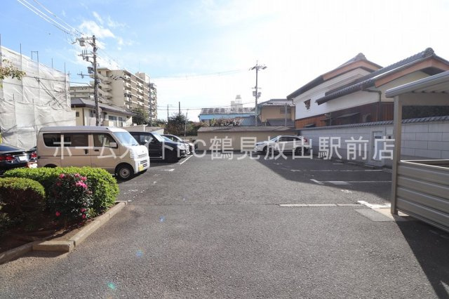 大阪市鶴見区横堤３丁目の賃貸マンションの駐車場