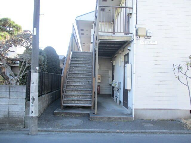 ルベール東小金井アネックスのエントランス