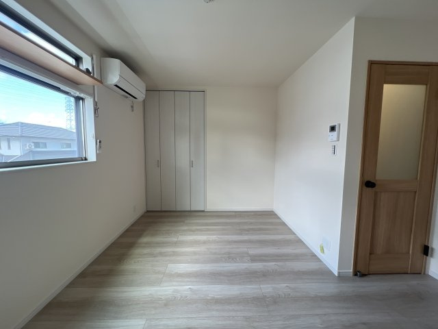 アイリスパレスの居間・リビング