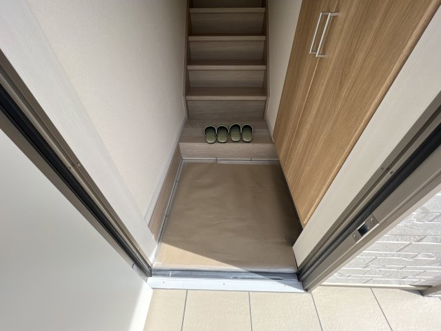 アイリスパレスの玄関