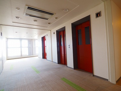 高崎タワー21のその他共用部分|エレベーター複数台あります