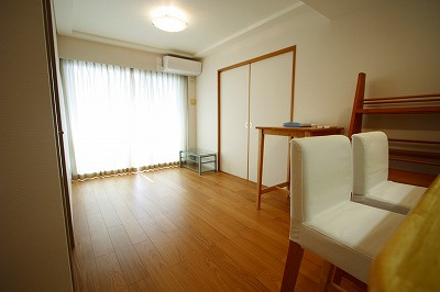 高崎タワー21の居間・リビング