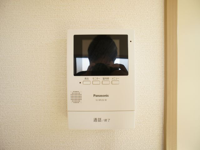 【セキュリティ】 | アップルガーデンＣ | 訪問者の確認ができるTVドアホン付きです♪