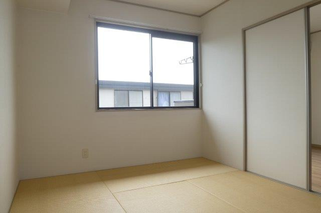 セジュールＴ＆Ｋの居間・リビング|パルプ畳