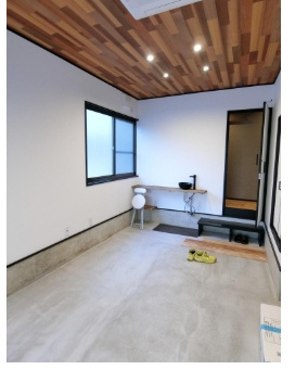 伏見区日野谷寺町　店舗戸建ての内装