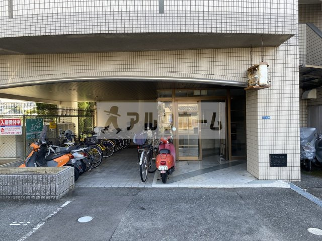 プラム離宮のエントランス