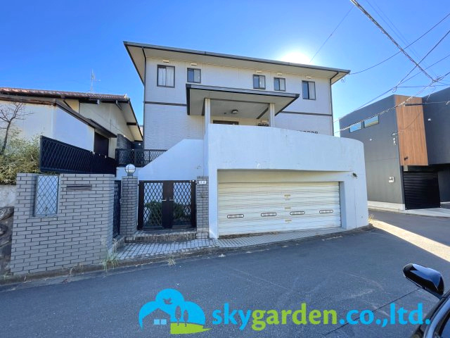 茅ヶ崎市平和町　中古戸建の外観