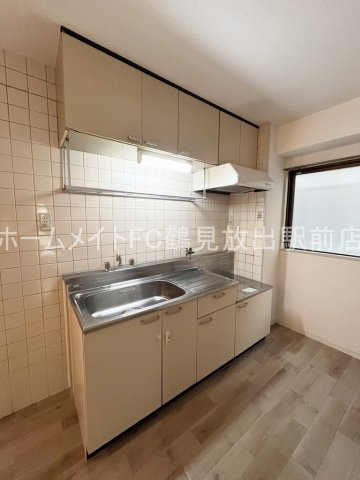 大阪市鶴見区諸口５丁目の賃貸マンションのキッチン