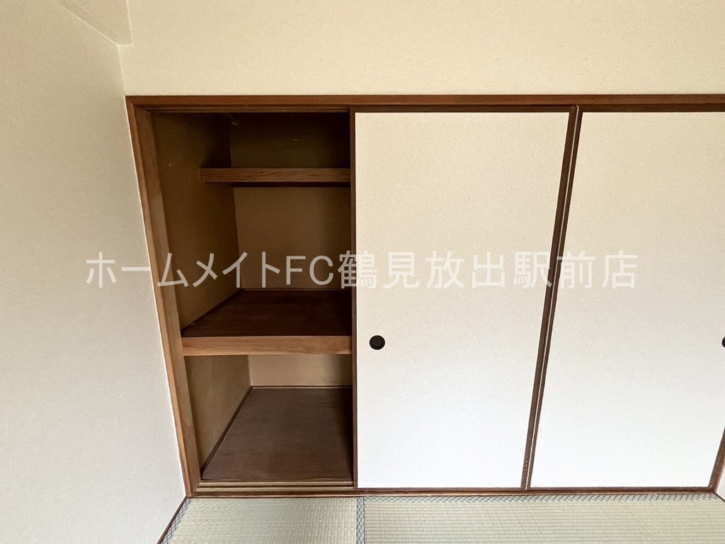 大阪市鶴見区諸口５丁目の賃貸マンションの収納