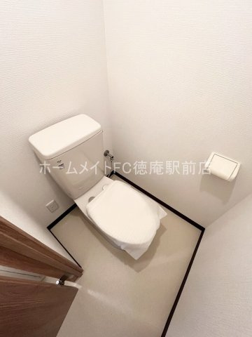 大阪市鶴見区諸口６丁目の賃貸マンションのトイレ