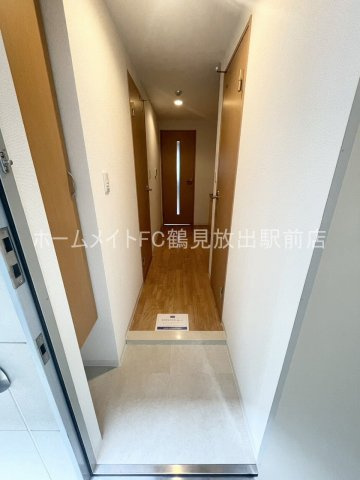 大阪市鶴見区今津南１丁目の賃貸マンションの玄関
