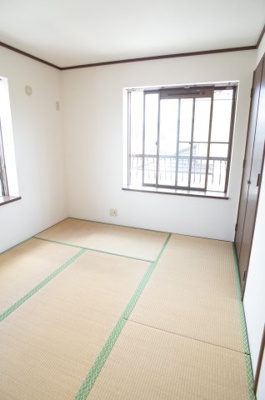 【子供部屋】 | ニューエリ―ルⅠ | 和室にも窓が！！