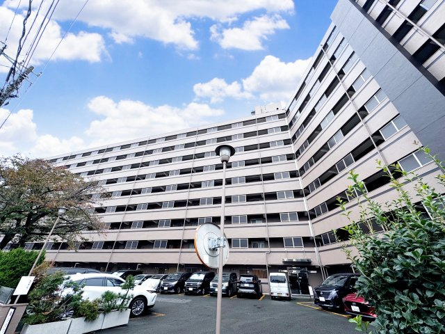 日商岩井東品川マンションの外観|1973年9月に竣工した総戸数141戸の大規模マンション