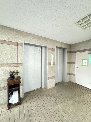 日商岩井東品川マンションのその他共用部分|エレベーターが２基ございます
