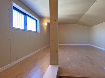 【収納】 | 四日市市西富田３丁目　建売分譲住宅全１３区画 | ６号棟　小屋裏収納