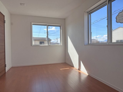 【洋室】 | 四日市市西富田３丁目　建売分譲住宅全１３区画 | １１号棟　洋室