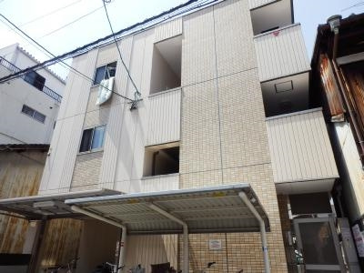 ロイヤルシティーＡＹＡの外観