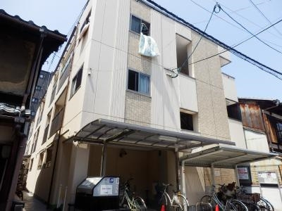 ロイヤルシティーＡＹＡの外観