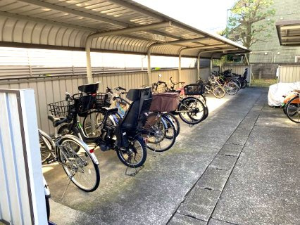 サニークレスト白楽　B棟のその他共用部分|駐輪場