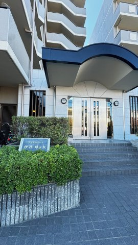 アステルコート伊丹緑ケ丘のエントランス|エントランス