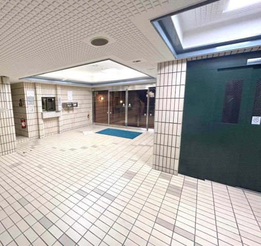 グリーンパーク新小岩　6階　68.53㎡　リ　ノベーションのエントランス