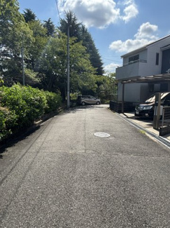 【前面道路含む現地写真】 | 川西市大和東4丁目4-10　中古一戸建て