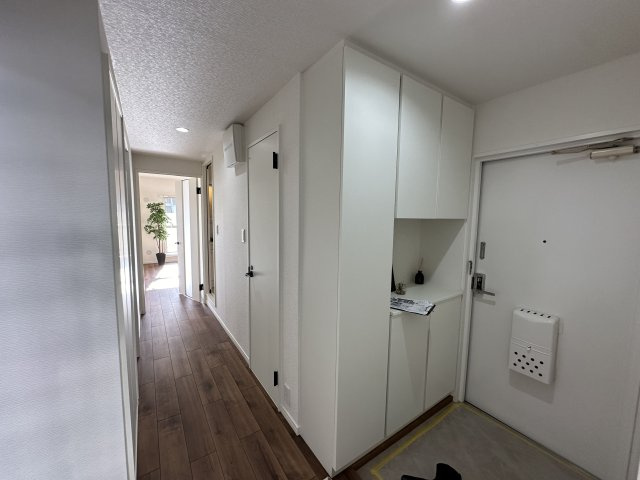 泉大津市北助松第二次団地４棟の玄関