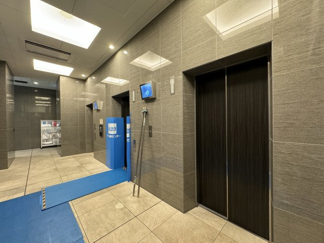品川イーストシティタワーのその他共用部分|エレベーターが3機ついています